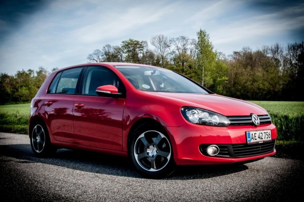 VW Golf VI 2,0 TDi 110 Comfortline 5d